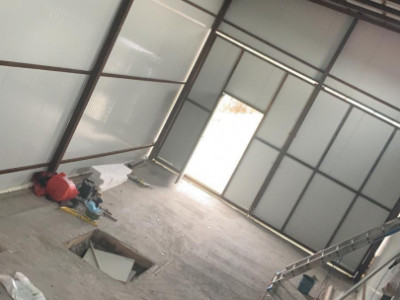 Teren 1500 mp+hala isopan,Craiova