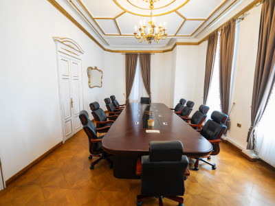 Spatiu comercial impresionant, Ultracentral, dubla deschidere, 2 cai de acces!