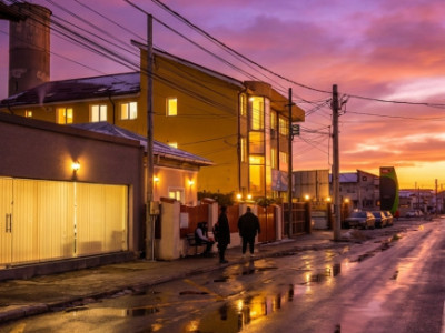 Spațiu comercial în stația de autobuz, stradal cu teren !