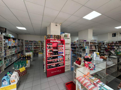 Spațiu comercial stradal , vizibilitate excelentă, Brazda lui Novac, Simplon
