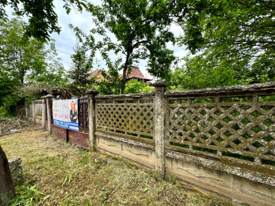 casa cu baie proprie si teren 2060mp in Perisor, zona de poveste!