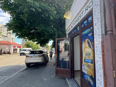 Spațiu comercial vitrat, stradal, ultracentral, Bulevardul Carol I