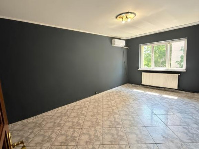 3 CAMERE DECOMANDAT ETAJ 2, CENTRALA 109.000Euro!