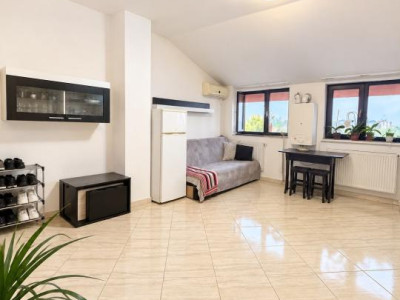 Apartament de vânzare în Brazda lui Novac, Bloc 2010, lift, parcare privată